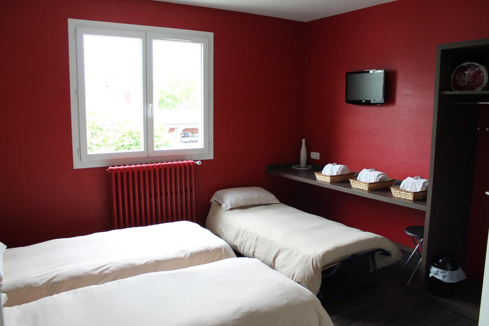 La Hourquie Cafe Hotel Morlaas Kamer foto