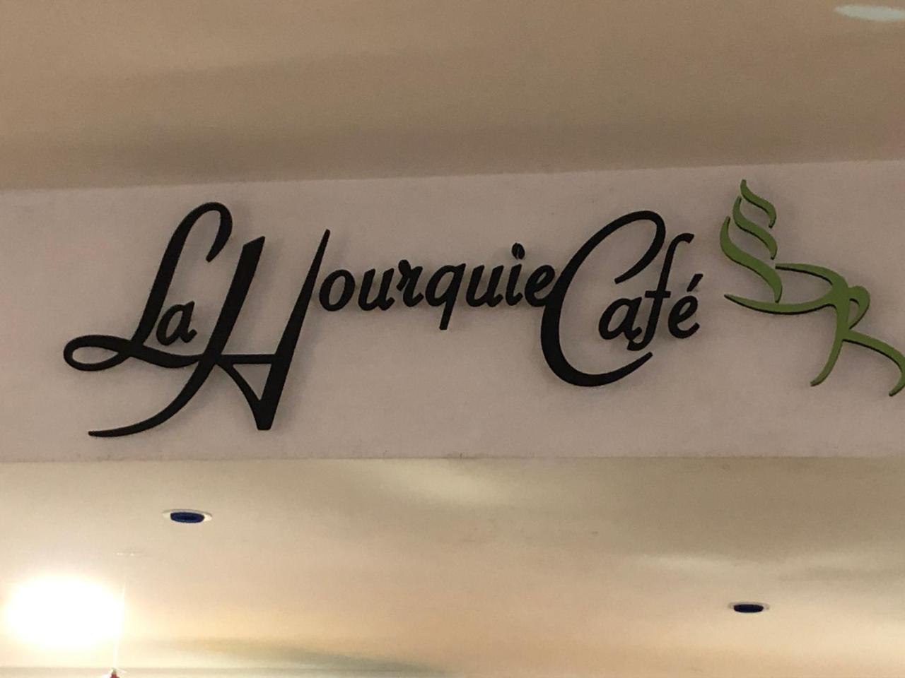 La Hourquie Cafe Hotel Morlaas Buitenkant foto